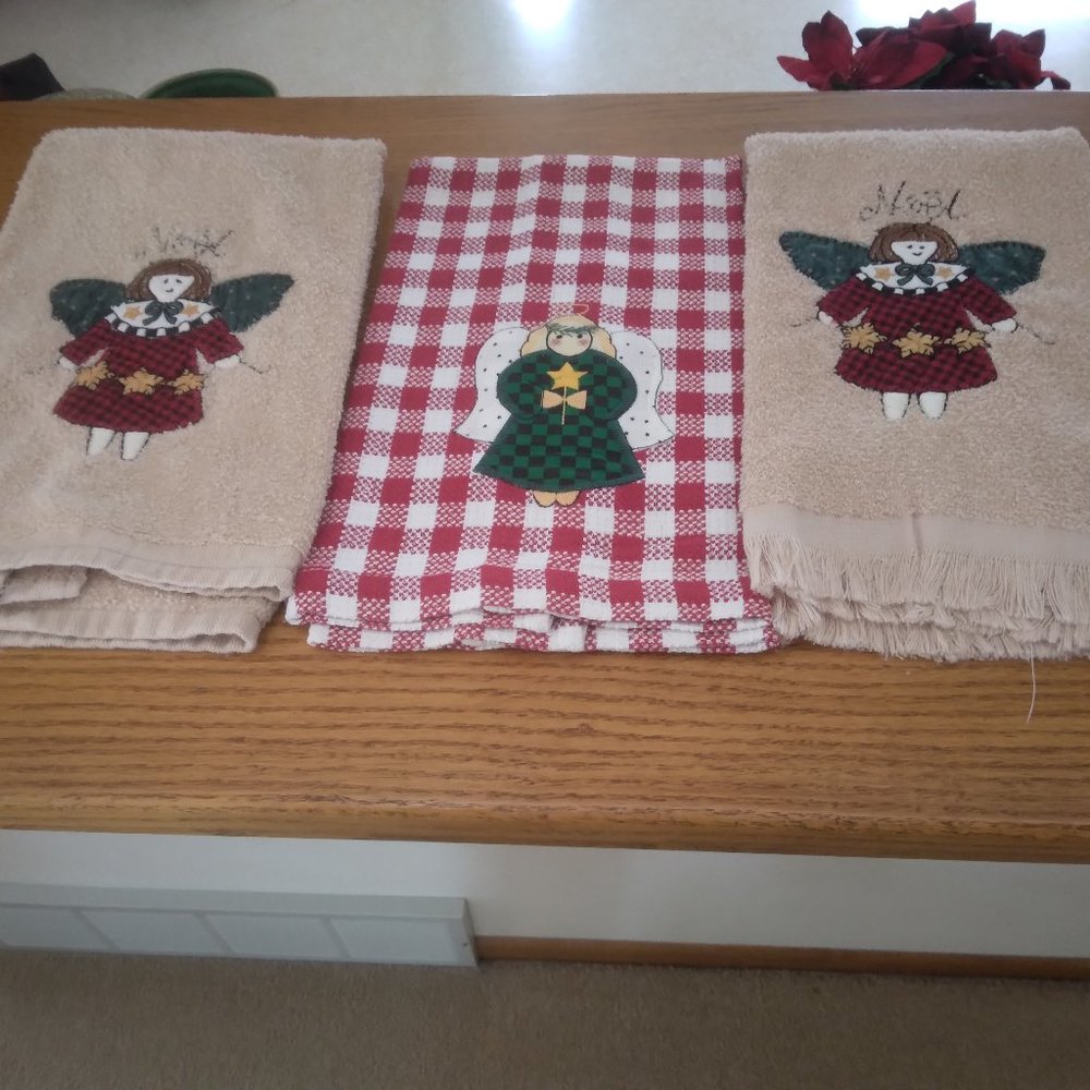 Towels, Handtowels, Christmas Themed, (3)